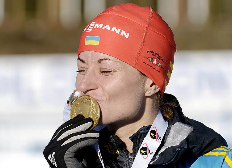 Валентина Семеренко завоевала золото в женском масс-старте 