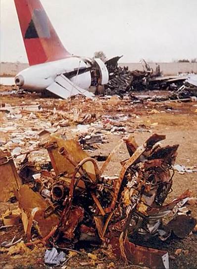 14 февраля 1990 года во время захода на посадку в аэропорт города Мадураи (Индия) потерпел катастрофу Airbus A320 индийской авиакомпании Indian Airlines. Из 146 человек, находившихся на борту, 91 погиб, остальные получили тяжелые ранения. Причиной катастрофы стала ошибка пилотов