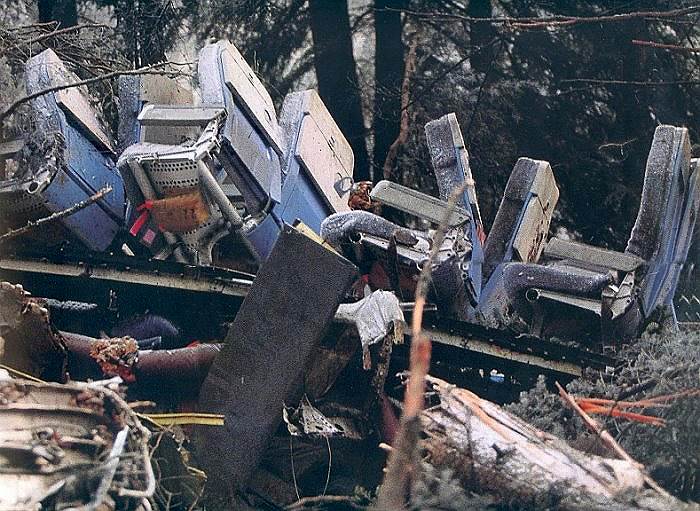 20 января 1992 года незадолго до приземления в аэропорту Страсбурга (Франция) потерпел катастрофу Airbus A320 французской авиакомпании Air Enter. Из 96 человек, находившихся на борту, 87 погибли. Причиной происшествия стали действия экипажа, который неверно задал параметры автопилота