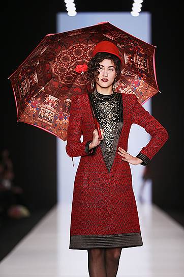 Коллекция SLAVA ZAITSEV на Mercedes-Benz Fashion Week Russia (осень/зима 2015-2016)