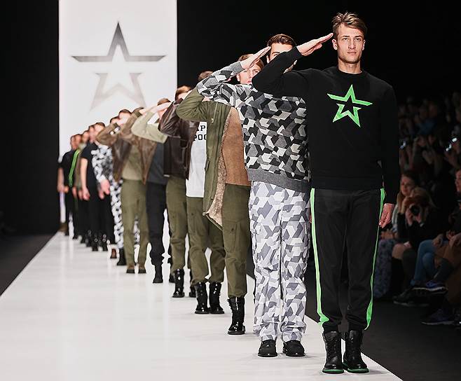 Специальная коллекция дизайн-бюро «Армия России» на Mercedes-Benz Fashion Week Russia (осень/зима 2015-2016)