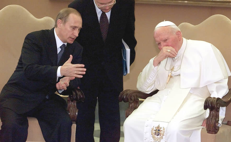 5 ноября 2003 года понтифик принял в Ватикане президента России Владимира Путина, для которого этот визит в Ватикан стал первым