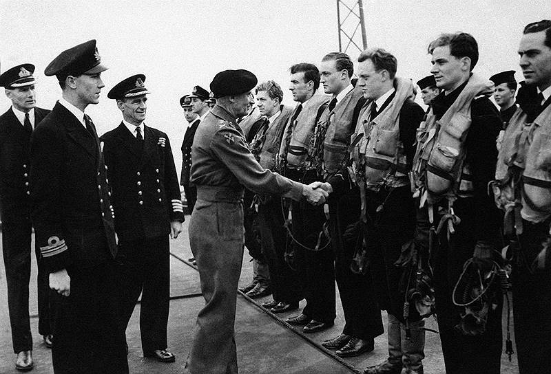 6 апреля флот прибыл обратно на базу. Король Георг VI и премьер-министр Уинстон Черчилль направили поздравительные послания флоту, в то же время Черчилль и Каннингем были обеспокоены, что «Тирпиц» снова может быть восстановлен. Летчики, погибшие во время операции (9 человек), были объявлены героями. На «Тирпице» погибли 122 человека, 316 были ранены. Его ремонт занял несколько месяцев. После восстановления линкора, британцы предприняли  еще несколько попыток уничтожения корабля, но все они были безуспешными.
&lt;br>На фото генерал Бернард Монтогомери благодарит вернувшихся моряков 