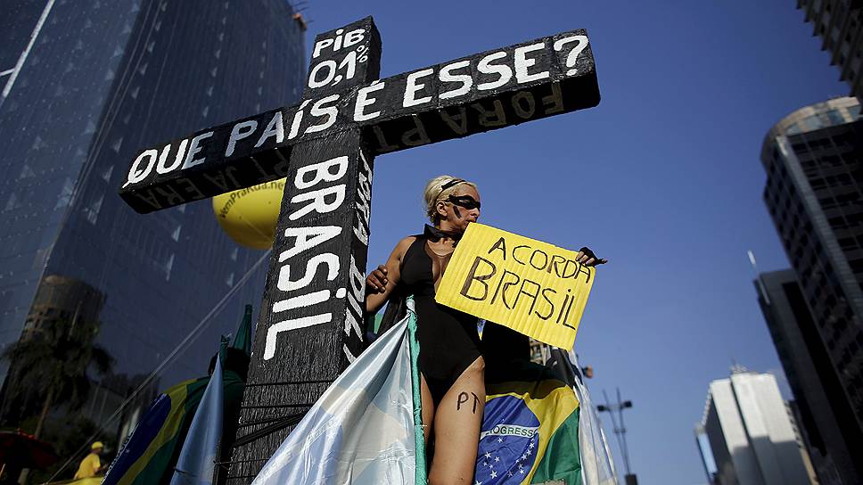 Бразилию охватили массовые беспорядки