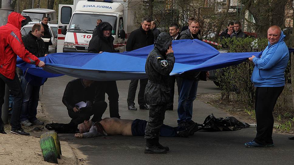 В Киеве застрелили оппозиционного журналиста Олеся Бузину