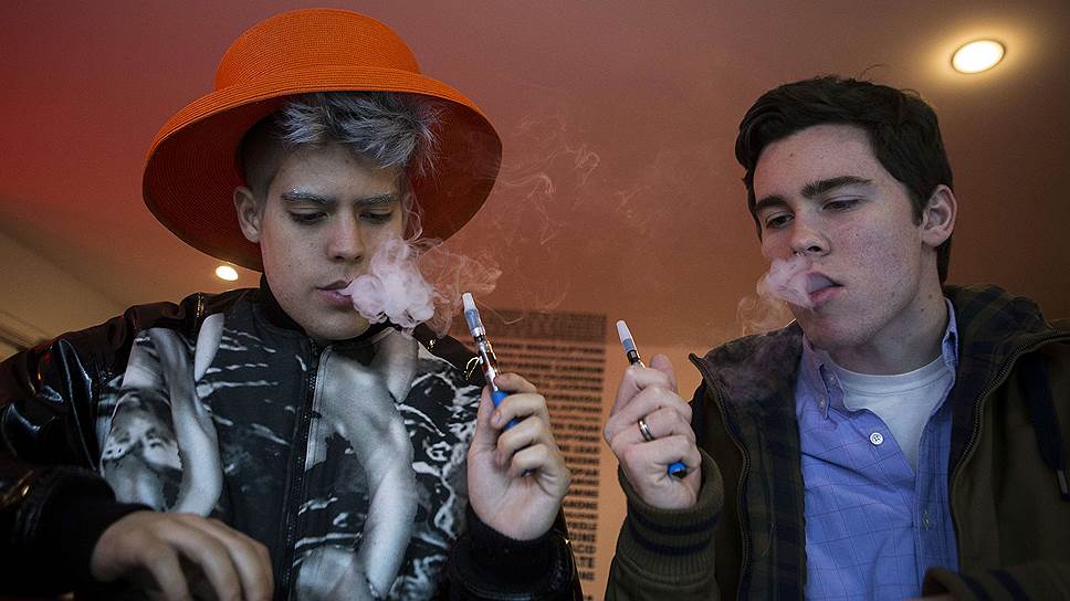 Американская молодежь перешла на электронное курение