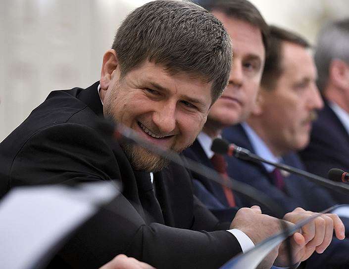 23 апреля. В Кремле заявили, что изучат слова Рамзана Кадырова, который разрешил стрелять в Чечне по силовикам из других регионов