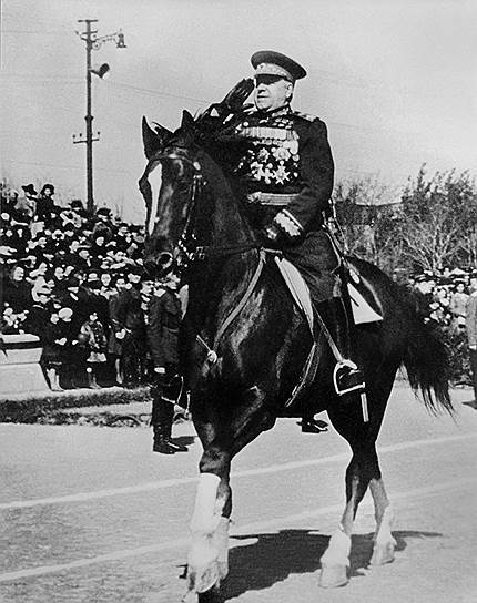 Маршал Советского Союза Георгий Жуков во время репетиции Парада Победы