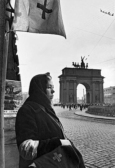 Октябрь 1941. Блокада Ленинграда. Дежурство санитарного поста во время тревоги