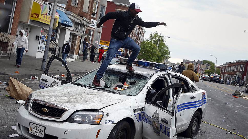 Как в Балтиморе вспыхнули массовые беспорядки