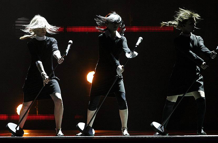 В 2007 году женский коллектив Serebro участвовал в «Евровидении» в Хельсинки с песней «Song#1». Выступление принесло России третье место.