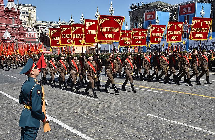 В ходе репетиции по Красной площади прошли более 16 тыс. военнослужащих