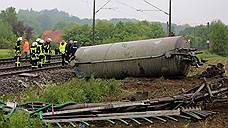 При столкновении поезда с грузовиком в Германии погибли 2 человека