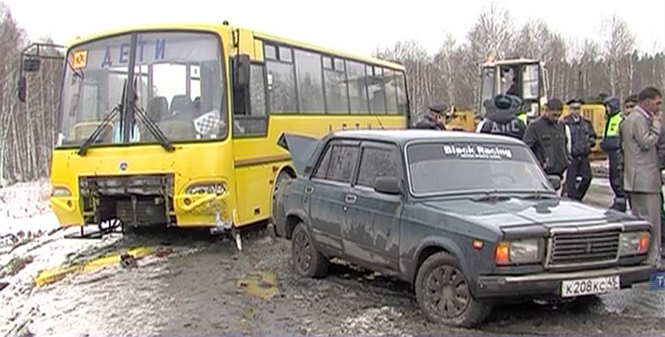 29 апреля 2014 года на федеральной трассе Курган—Тюмень в ДТП попал школьный автобус. В момент аварии в салоне автобуса находились 25 школьников, 7 из которых получили травмы