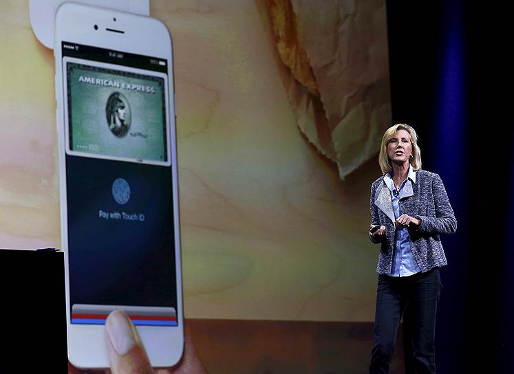 Apple Music будет в стриминговом режиме предоставлять доступ к музыкальной библиотеке компании &lt;br> На фото: старший вице-президент Apple Дженнифер Бейли