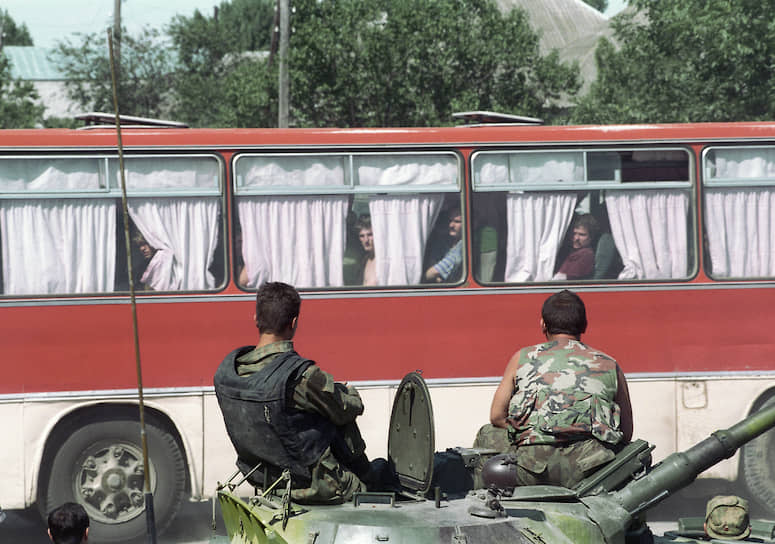 В апреле 2002 года первые десять обвиняемых в нападении на Буденновск получили сроки от 11 по 16 лет. 10 июля 2006 года в ходе спецоперации был уничтожен организатор теракта Шамиль Басаев