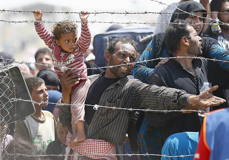 Сирия. Беженцы на границе с Турцией
