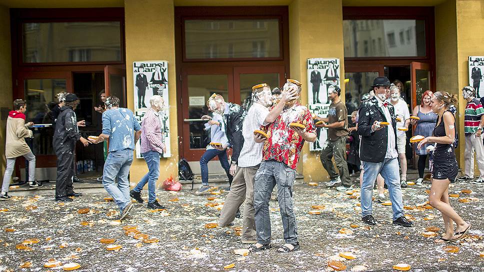 Берлин, Германия. Битва пирогов на улицах города