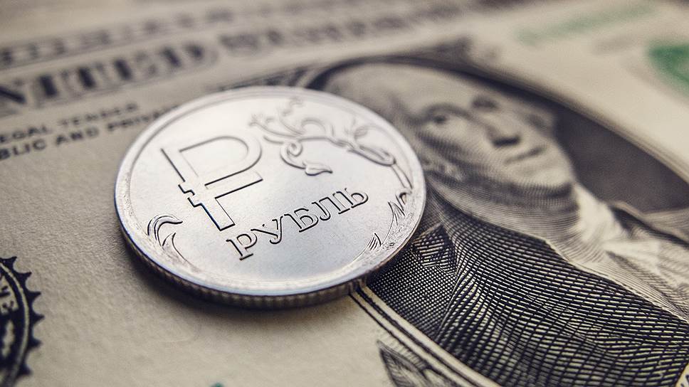 Российская валюта демонстрирует ожидаемое снижение