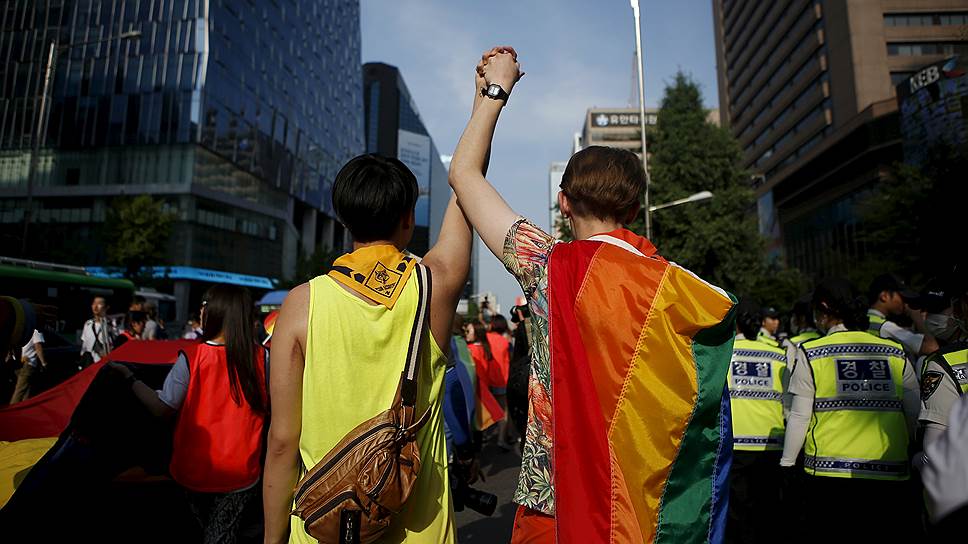Россияне против легализации гей-браков