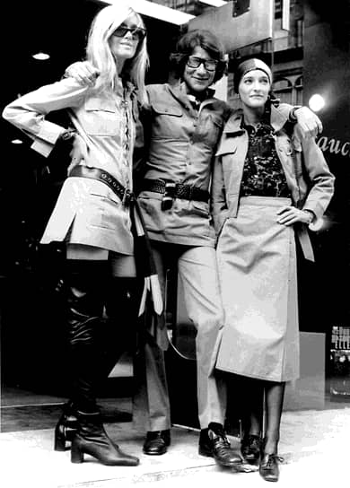 Дефиле моделей Сен-Лорана постоянно сопровождали скандалы — так было и с закрытыми, но при этом практически обнажающими женское тело полупрозрачными шифоновыми платьями, и блузами в оборках и бантах