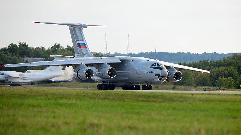Почему Болгария отказалась пропускать в Сирию российские самолеты с гумпомощью