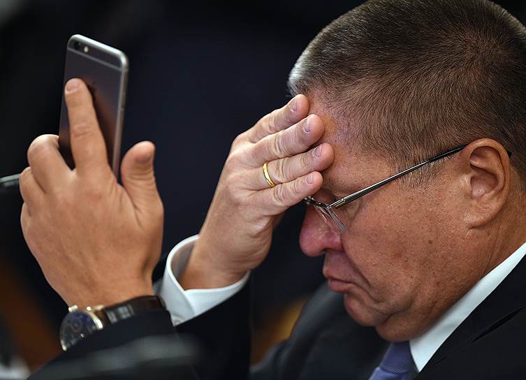 Экономический прогноз министерства Алексея Улюкаева приблизился на опасное расстояние к реальности