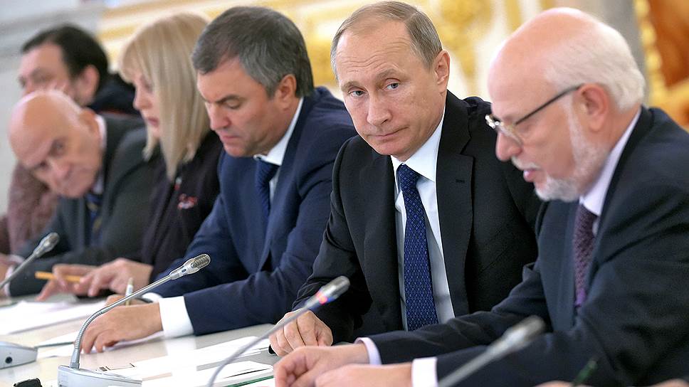 Владимир Путин перепишет закон об иностранных агентах