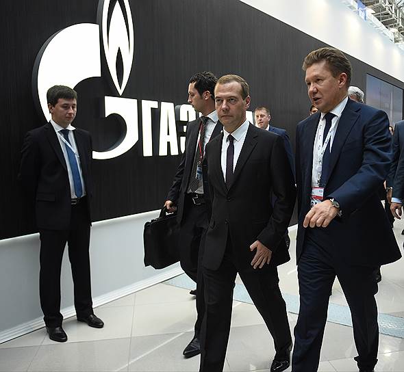 Председатель правительства Дмитрий Медведев (слева) и глава «Газпрома» Алексей Миллер