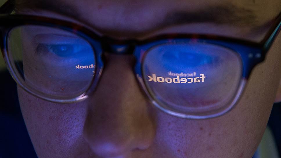 Facebook сообщит пользователям о слежке