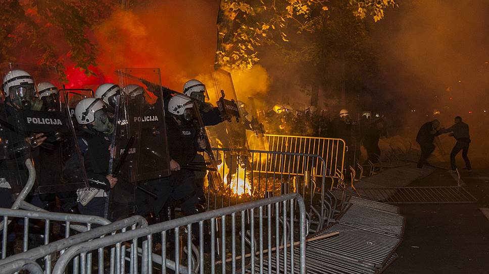 Акция протеста в Черногории завершилась столкновениями с полицией