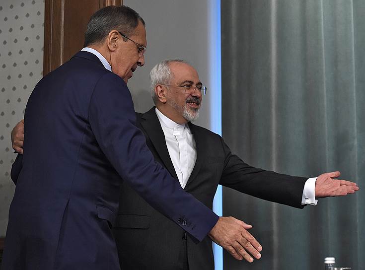 Глава МИД Ирана Джавад Зариф сможет приехать в Вену на переговоры во многом благодаря настойчивости своего российского коллеги Сергея Лаврова