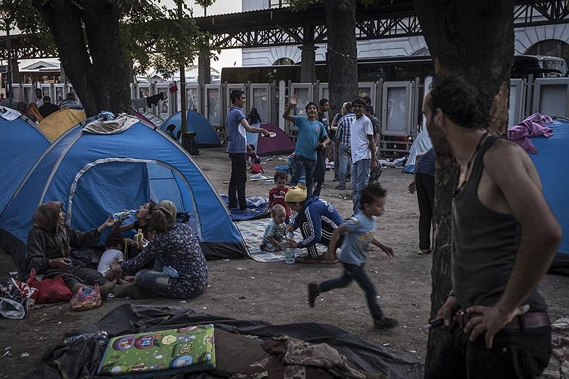 Лагерь беженцев в центре Белграда