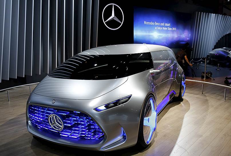 Экспериментальным автомобилем Mercedes F015 Luxury in Motion можно управлять с помощью жестов. Причем делать это может не только водитель, но и пассажир