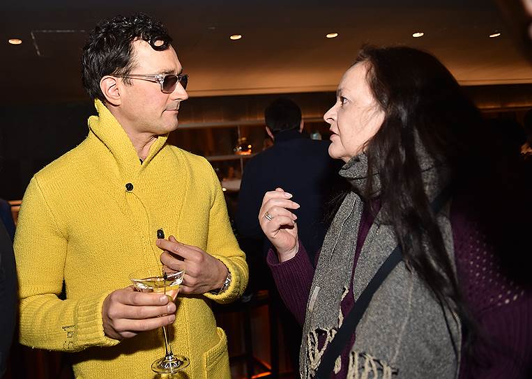 Актер Егор Бероев привел маму в концертный зал Барвиха Luxury Village на специальный показ фильма &quot;007: Спектр&quot; при поддержке S.T. Dupont