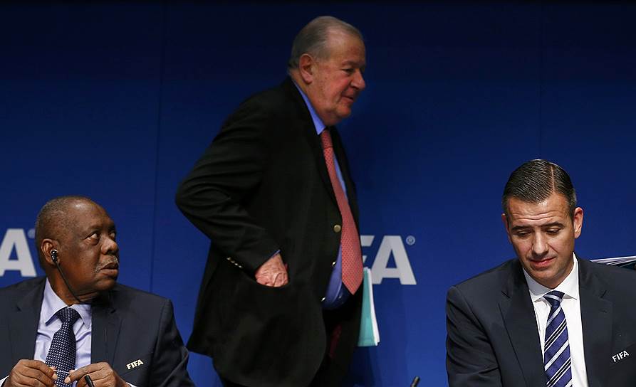 3 декабря. На заседании исполкома FIFA в Цюрихе задержали чиновников организации, подозреваемых в коррупции 