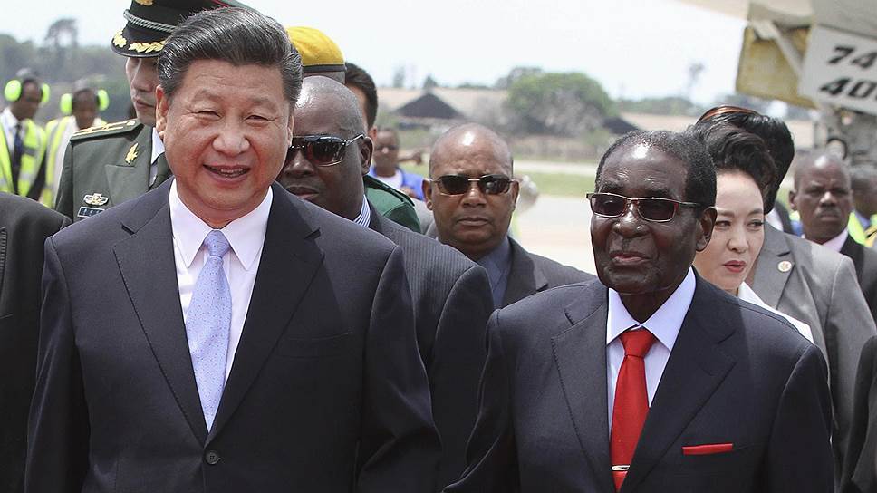 Почему Зимбабве перешла на юани