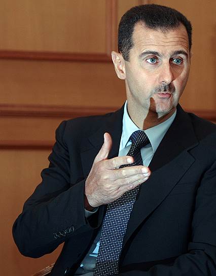 3 июня 2014 года президент Сирии Башар Асад (на фото) был переизбран главой государства, набрав 88,7% голосов. Однако выборы, проводившиеся в условиях гражданской войны, были бойкотированы оппозицией и не были признаны многими государствами. В настоящее время США и их союзники продолжают требовать отставки Асада