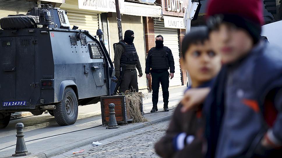 Жертвами теракта на юго-востоке Турции стали шесть человек