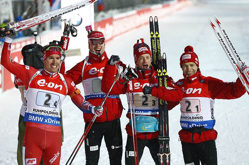 Победители эстафетной гонки — сборная Норвегии: Эмиль Хегль Свендсен, Йоаханес Бё, Тарье Бэ и Уле Эйнар Бьорндален