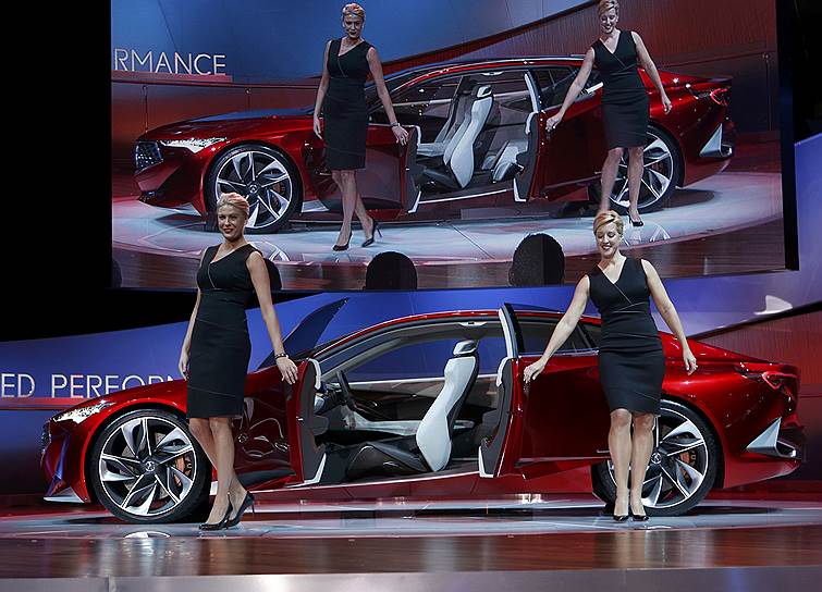 Концепт-кар от японского бренда Acura гостеприимно открыл двери перед каждым