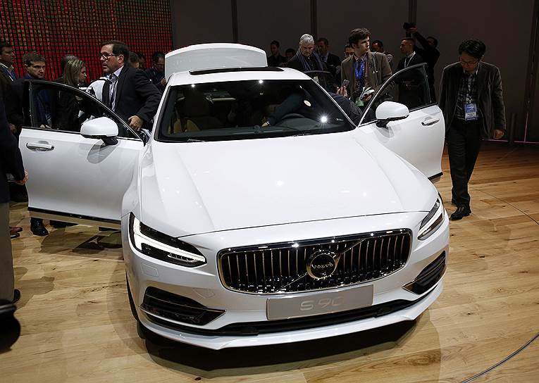 Volvo S90