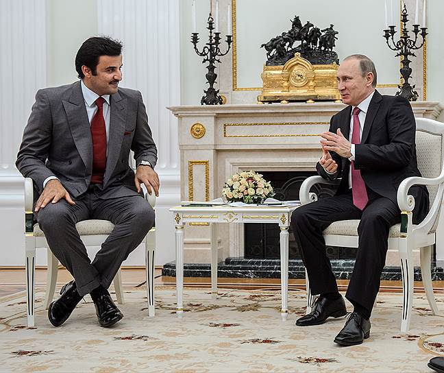 Эмир государства Катар Тамим бен Хамад Аль Тани (cлева) и президент России Владимир Путин 