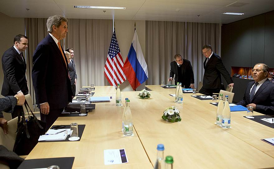 Госсекретарь США Джон Керри и министр иностранных дел России Сергей Лавров