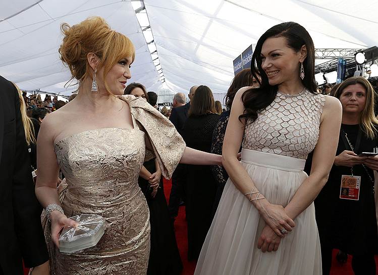 Актрисы Кристина Хендрикс и Лора Препон во время церемонии вручения премии Гильдии киноактеров США