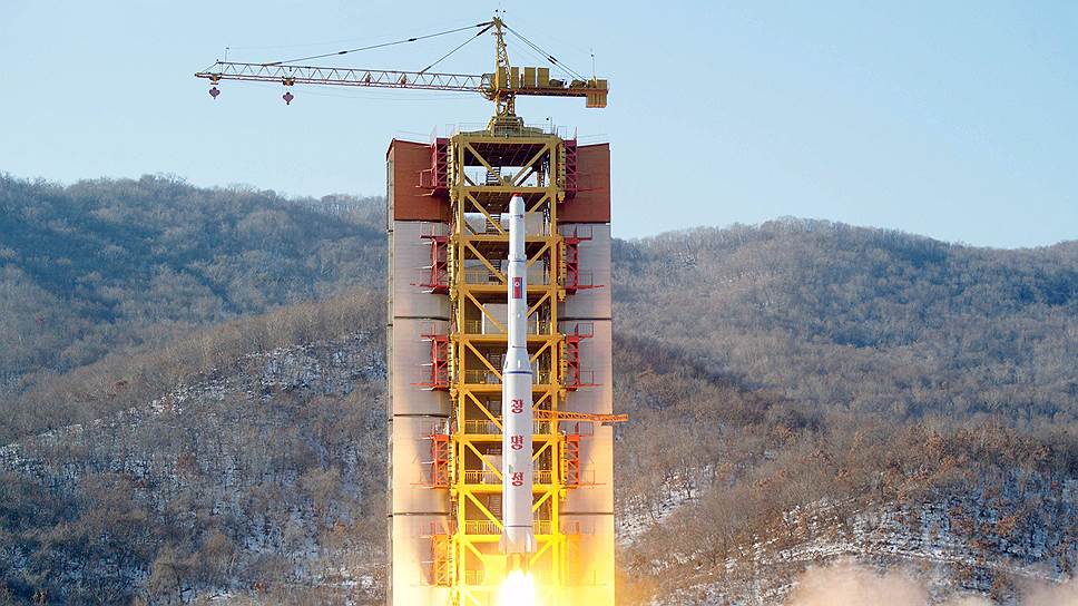 Северная Корея ощущает последствия запуска ракеты-носителя