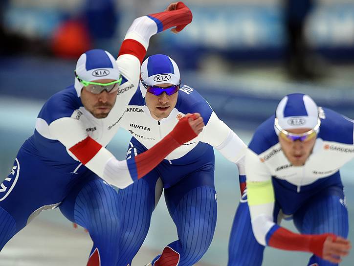 Российские спортсмены в командной гонке преследования среди мужчин
