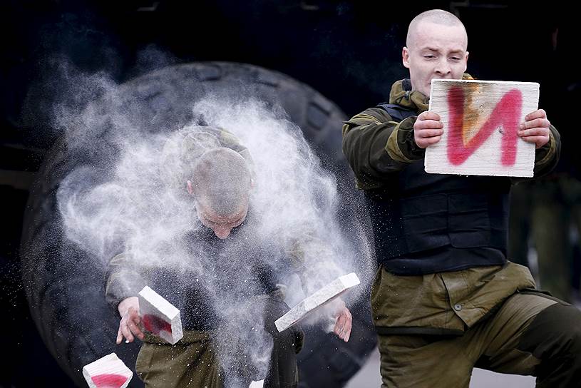 Минск, Белоруссия. Военное шоу по случаю начала масленичной недели