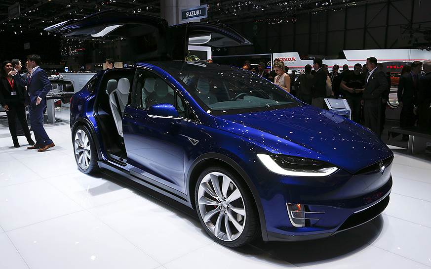 Tesla Model X P90D