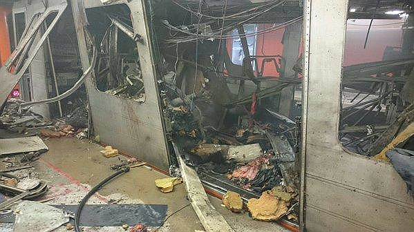 Последствия взрыва в метро на станции Мальбек в Брюсселе 